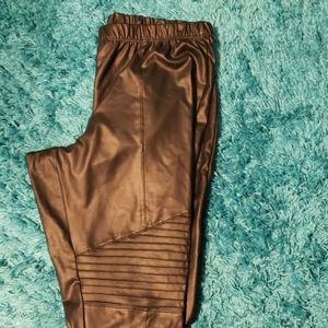 Torrid Faux Leather Stretch Leggings Size 1